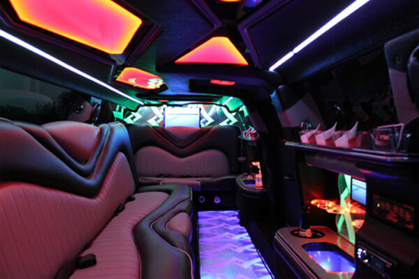 8 Person Chrysler 300 Limo Rental Orlando